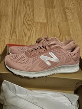 New Balance Arishi Fresh Foam Women’s Size 9 Pink picture