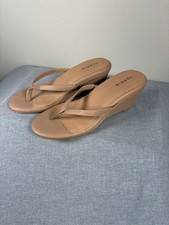 Torrid Women's Tan Thong Wedge Sandals Slip On Casual Shoes Size 9 picture