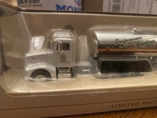 RARE Worker Exclusive SpecCast 1:64 Diamond Shamrock Peterbilt 385 Tanker NIB picture