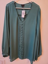 Torrid Dark Green Blouse Size 4 NWT #014 Slinky Chiffon Feel picture