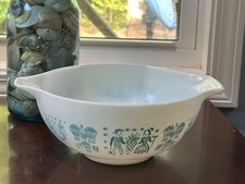Vtg Pyrex Amish Butterprint Cinderella Mixing Bowl 443 2.5 Qt Turquoise On White picture