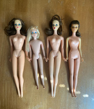 LOT OF 4 VINTAGE BARBIE DOLLS (2 Twist N Turn Barbie, 1 Skipper and 1 Francie) picture
