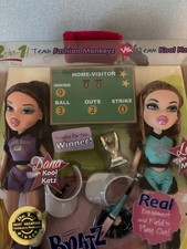 Bratz Play Sportz Sportz Teamz Dana and Leah Softball  picture