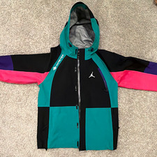 Jordan Winter Utility GORE-TEX Men's Jacket Size S, unworn picture