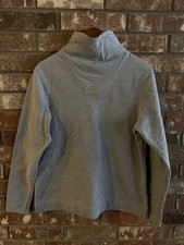 Women’s The NorthFace sweater picture