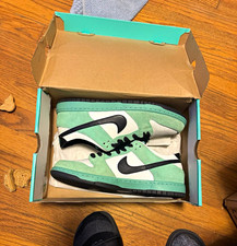 Nike SB Dunk Low Pro Green/White/Black Skateboarding Shoes US 11 Medium picture
