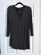 Maurices 24/7 Women’s M Black White Striped Lace-Up Knit Stretch Tunic Top M picture