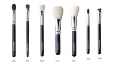 Hakuhodo 7-Piece Hand-Crafted Japanese Makeup Brush Set – Professional Quality picture