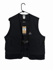 NWT Nike ACG Black Iguana Utility Vest Size M/L Men Black HJ2877-010 picture