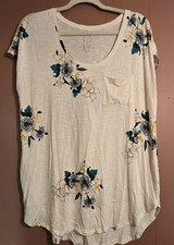 Maurices 24/7 Woman's Sz Large Cream Colored Long T-shirt Tee w/Floral Print  picture