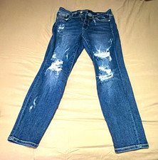 Judy Blue Women’s Boyfriend Fit Medium Wash Distressed Stretch Jeans Size 11/30 picture