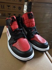 Size 10.5 Nike Air Jordan 1 Mid Chicago Black Toe Red White Men DC7248-103 NWOB picture