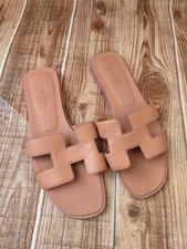 HERMES Oran Women's Granite Rose Baby Pink Leather Sandal Flats EU 37/ US 7 picture
