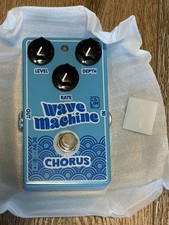 Caline CP-505 Wave Machine Chorus Guitar Effect Pedal True Bypass Blue picture
