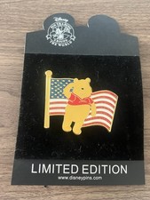 LE 125 Disney DS Winnie the Pooh Old Glory Patriotic American Flag Pin RARE 2009 picture