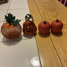 4 Fall Pumpkin Trinkets -1 Vtg Pier Glitter Jack O’ Lantern - 1 mesh & 2 Ceramic picture