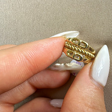 💍 Anillo de Oro 10K – Size 5  ✨ Elegante y delicado, perfecto para uso diario picture
