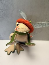 Annalee Toni Toad with Dragonfly  And Beret Frog 1998 Vintage Figure Doll NWOT picture