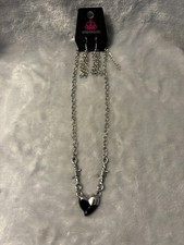 Trendy Tribute (Paparazzi Jewelry - New, Never Worn) picture