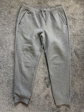 New men’s VRST joggers picture