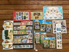 France complete year set 2005  MNH 132 stamps picture