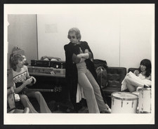 ELTON JOHN 1970's Back Stage with His Band Original News Photo 8 x 10 Type 1 picture
