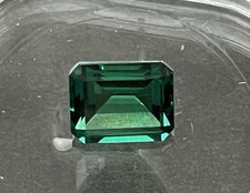 2.30 Carats Lab Grown emerald. Loose gemstone picture