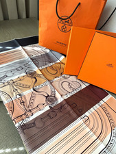 Hermes Grand Tralala Double Face Carres Scarf 90 .New never worn .Box and bag . picture