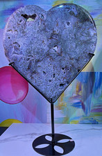 Heart-Shaped Crystal/Mineral Stone Slice Slab Display Specimen on Metal Stand UV picture