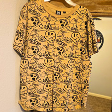 WXYZ MFG.CO Shirt Mens M Tan Black Graphic Print Skull Crew Neck Short Sleeve picture