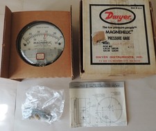 New Dwyer Magnehelic Differential Pressure Gauge 2000 Series picture