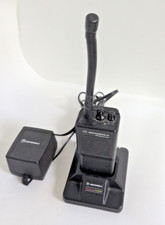 Motorola Radius P110 UHF P43QLC00D2AA w/ Charger HTN9630C picture