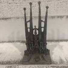 Sagrada Familia Metal Spain Souvenir, Barcelona Handcrafted Ornament Statue picture