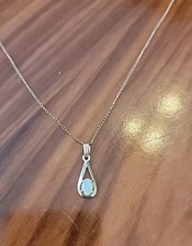 14k Yellow Gold Necklace with Opal Pendent 16 Inches Pre-owned  picture