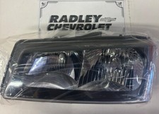NEW GM OEM 05-06 CHEVROLET SILVERADO 1500- HEADLIGHT GMC 10396913 picture