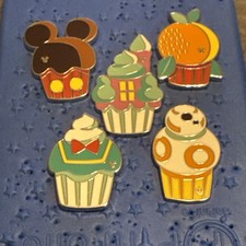 2025 Disney WDW Hidden Mickey Cupcakes Wave B Set of 5- NO CHASER picture