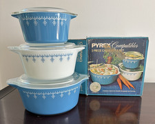 Vintage Pyrex Snowflake Blue Casserole Set 473-B 474-B 475-B W Lids Box picture