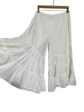 Blair Women’s M Wide Leg White Bloomers Pants Tiered Elastic Waist Below Knee picture