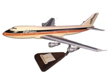 People Express Boeing 747-200 Bob Hope Desk Top Display 1/144 Model SC Airplane picture