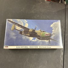 HASEGAWA 1:72 North American B-25J Mitchell *38th Bomb Group* No.:00923 - RARE picture