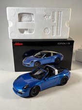 Schuco 1/18 Porsche 911 GTS Targa 4 - Blue picture