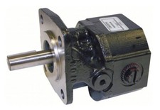 CONCENTRIC 1070047 Motor Fluid 2.8 GPM 4F656. NEW IN BOX           Q1 picture