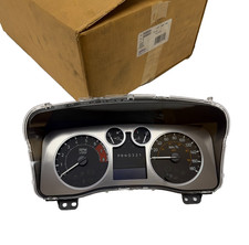 OEM 2006-2010 Hummer H3 Speedometer Instrument Cluster KPH 24300291 picture
