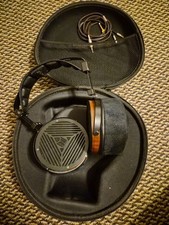 Monolith by Monoprice M1060 Over Ear picture
