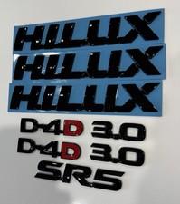 Toyota Hilux 3.0 PREMIUM GLOSS Piano Black Badge SET picture