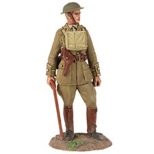 BRITAINS WORLD WAR 1 23075 1916-1918 BRITISH INFANTRY OFFICER STANDING picture