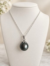 Tahitian pearl pendant Chain Necklace Grey Round Pearl Pendant picture
