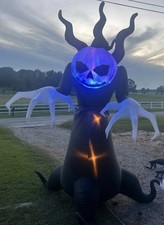 9.5 ft Gemmy Haunted Living  Pumpkin Creeper Projection Airblown Inflatable HUGE picture