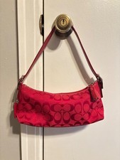 Coach Hamptons Signature East West Demi Baguette Bag picture