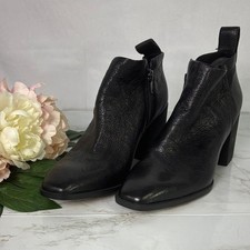 Vionic Womens Black Leather Box Heeled Ankle Bootie Size 6.5 new without box picture